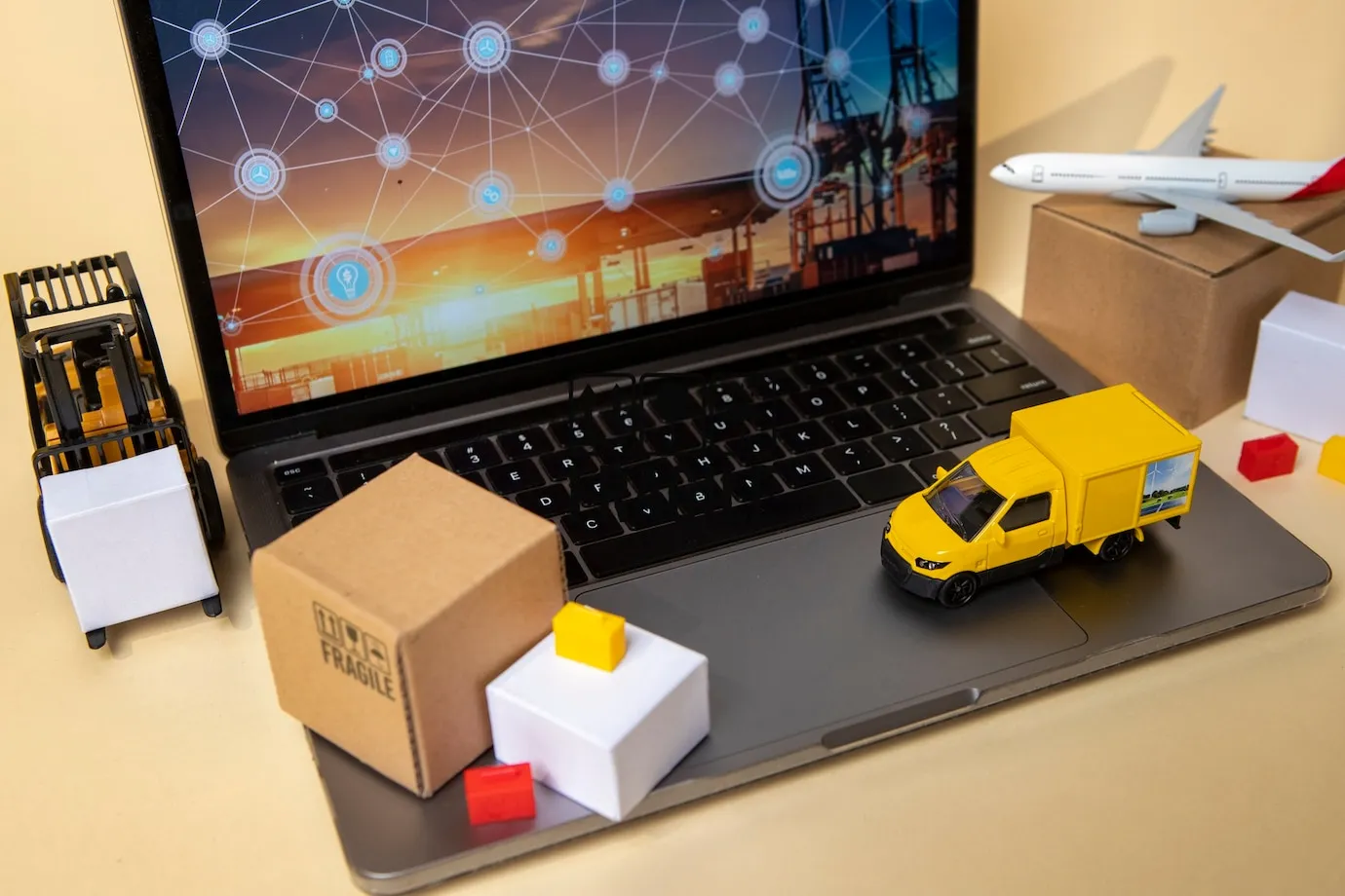 vehicles-laptop-supply-chain-rep